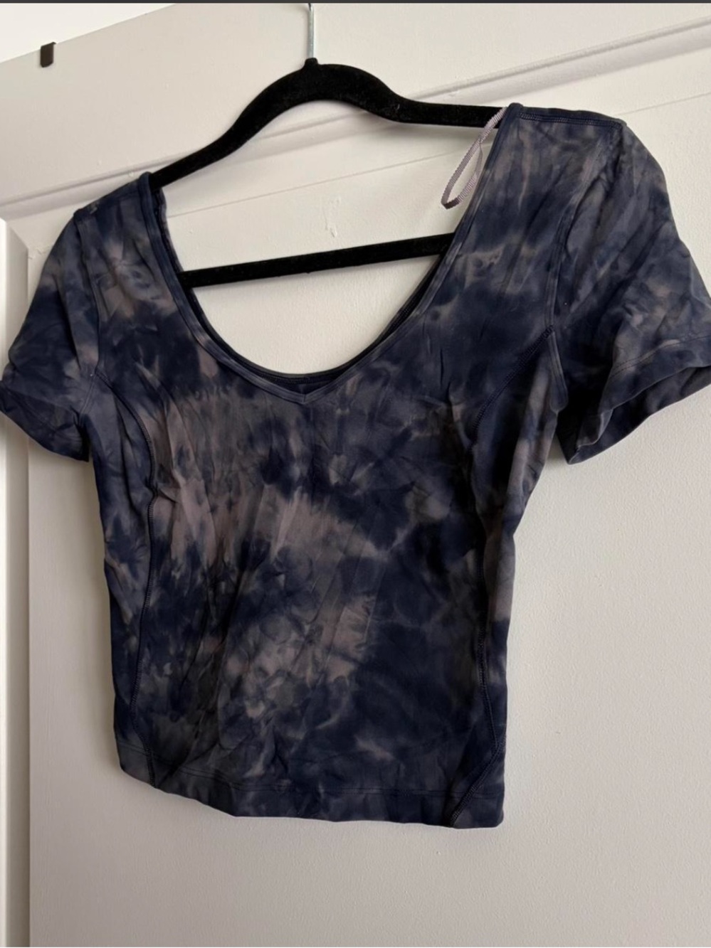 lululemon athletica Navy and Gray Tie-Dye Scoop Crop Top